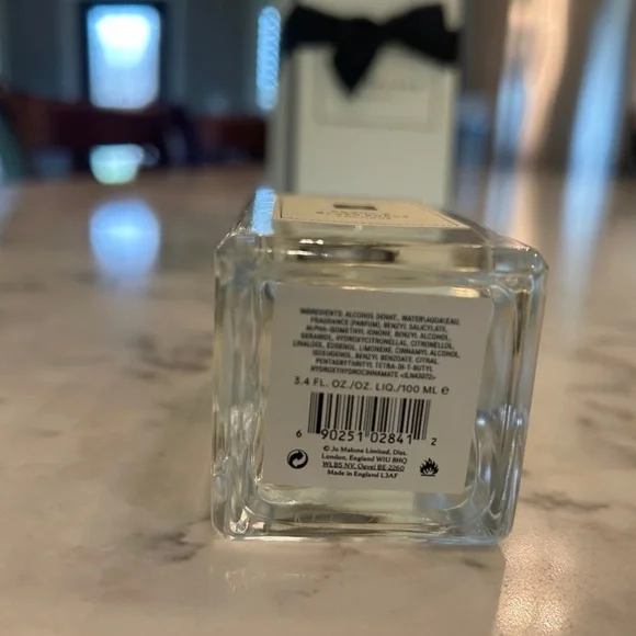 Jo Malone Peony & Blush Suede Perfume - Picture 3 of 4